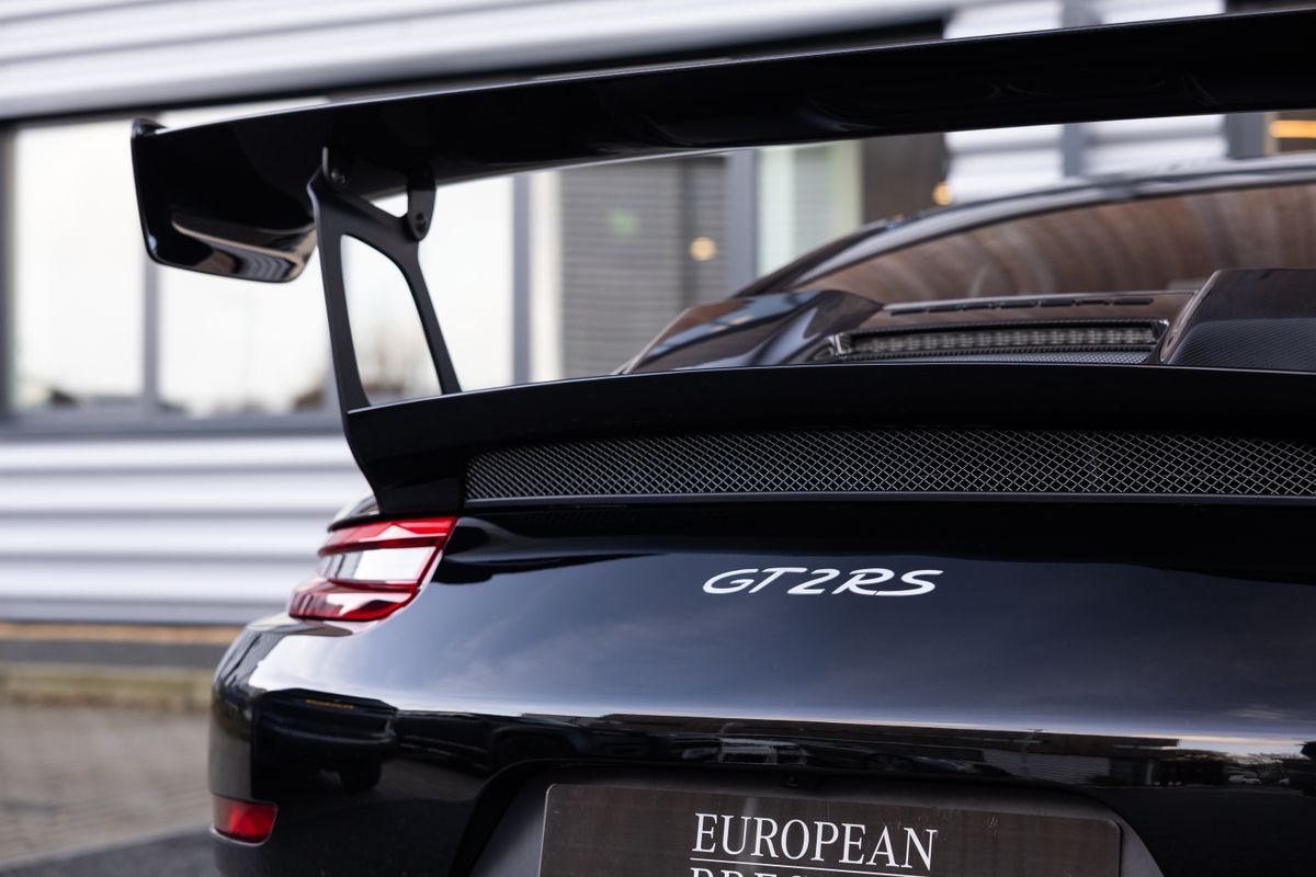 2018 Porsche 911 (991.2) GT2 RS Weissach