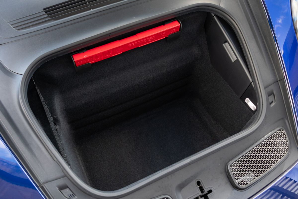 2022 Porsche 911 (992.1) GT3 Touring