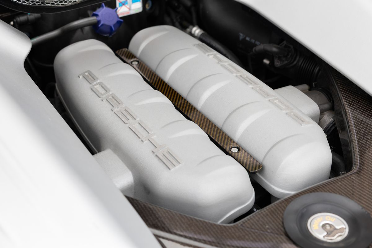 2004 Porsche Carrera GT