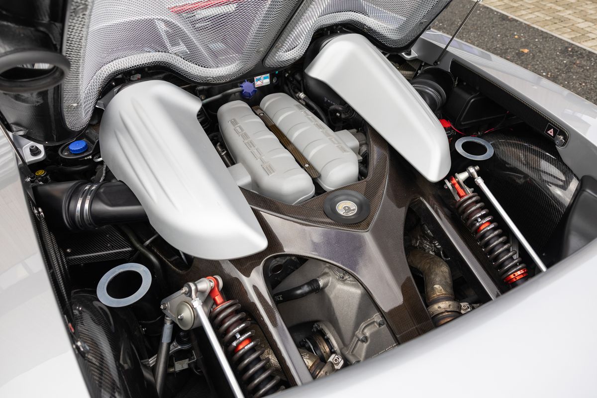 2004 Porsche Carrera GT