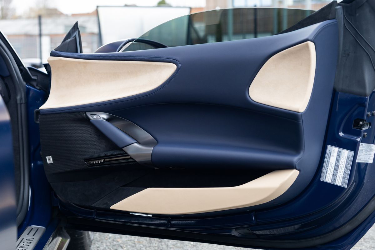 2022 Ferrari SF90 Spider