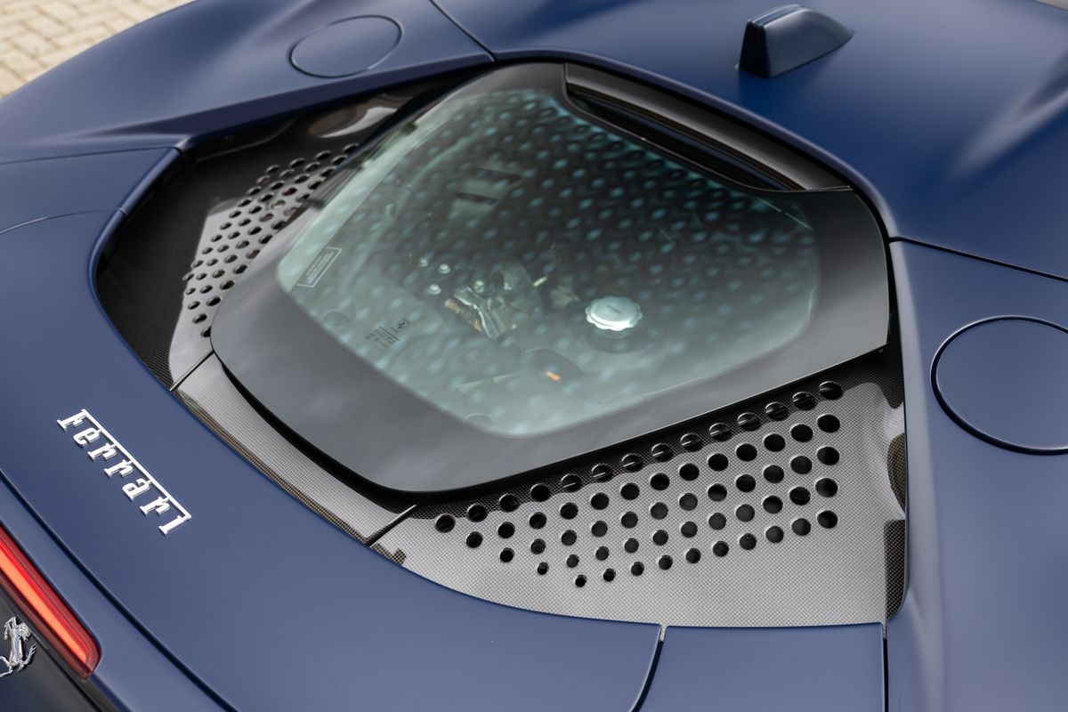 2022 Ferrari SF90 Spider