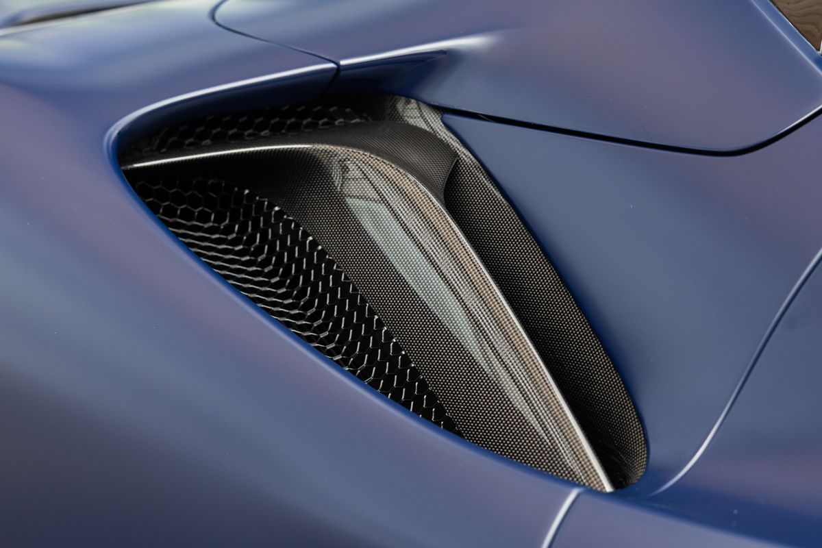 2022 Ferrari SF90 Spider