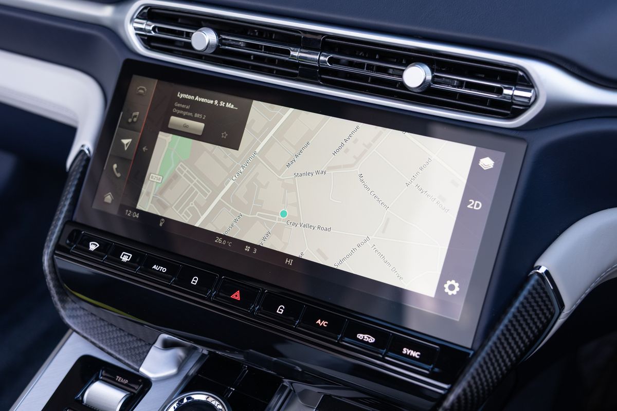 2025 Aston Martin Vanquish Volante