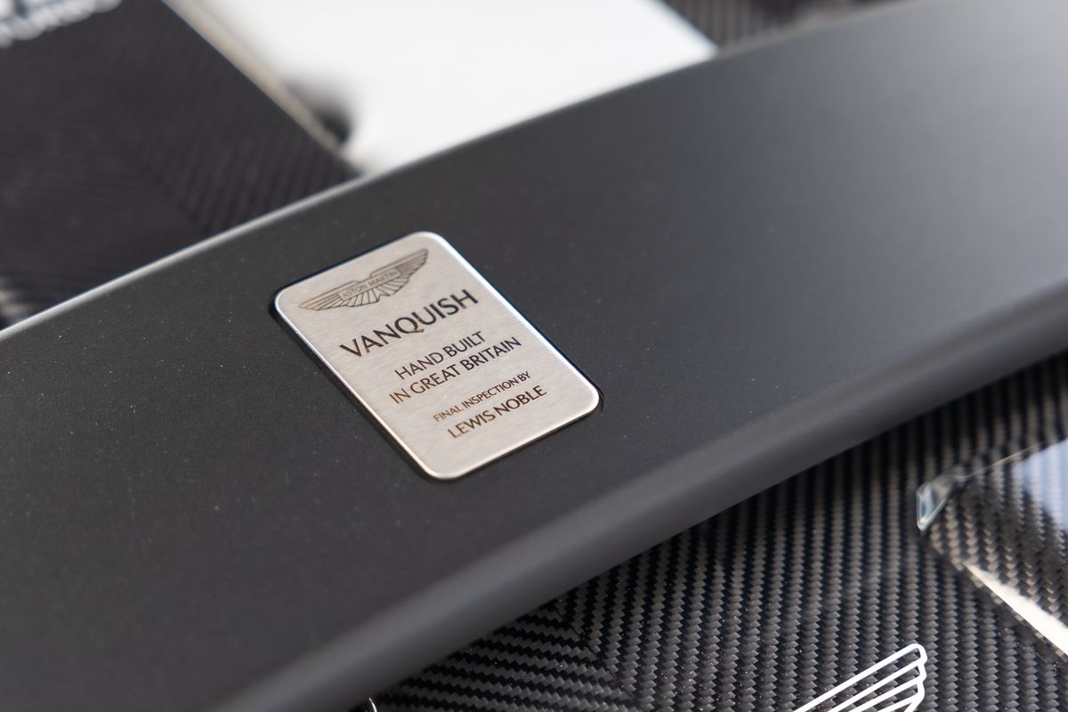 2025 Aston Martin Vanquish Volante