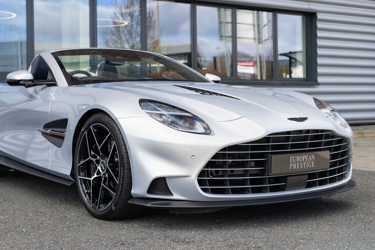 2025 Aston Martin Vanquish Volante