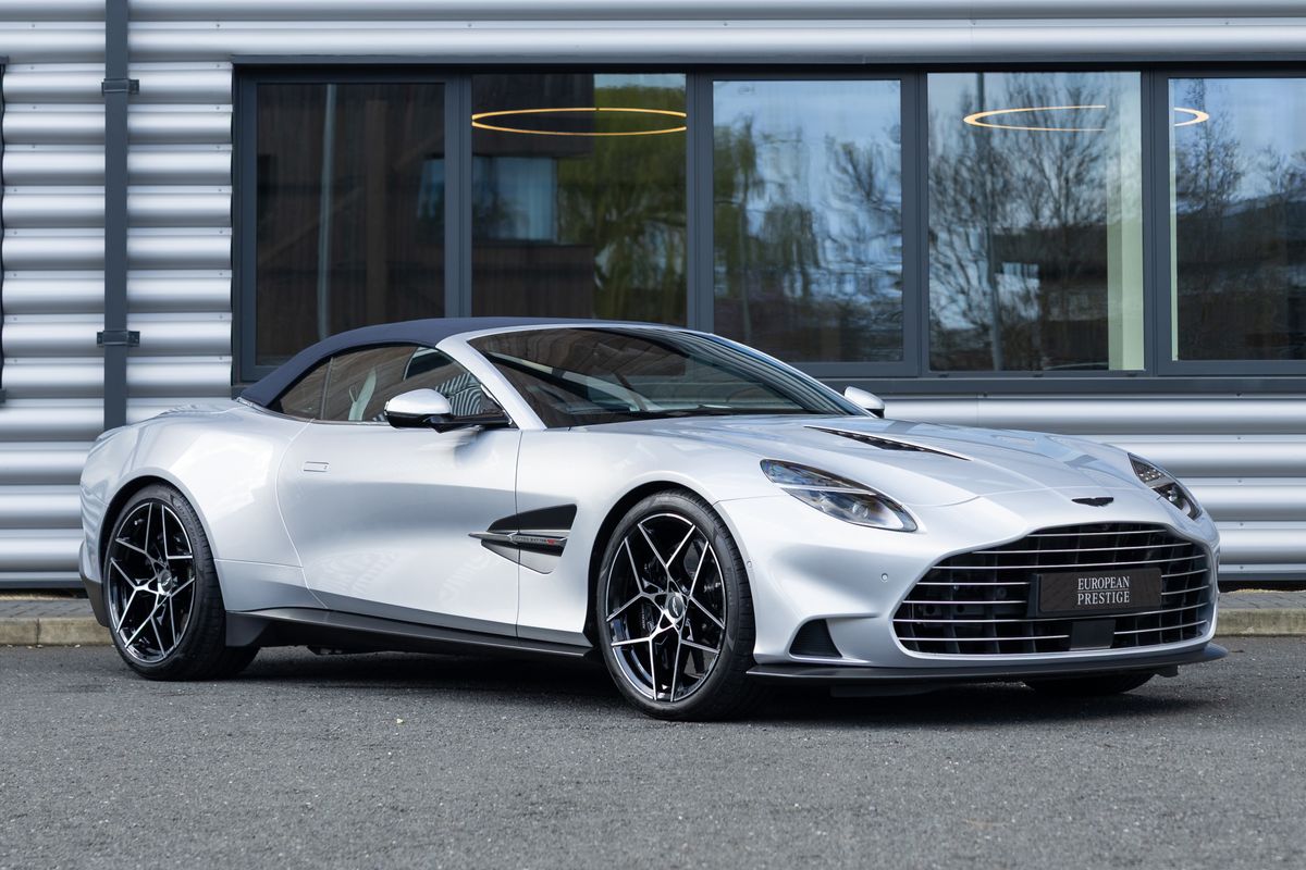 2025 Aston Martin Vanquish Volante