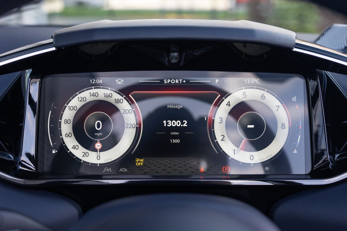 2025 Aston Martin Vanquish Volante