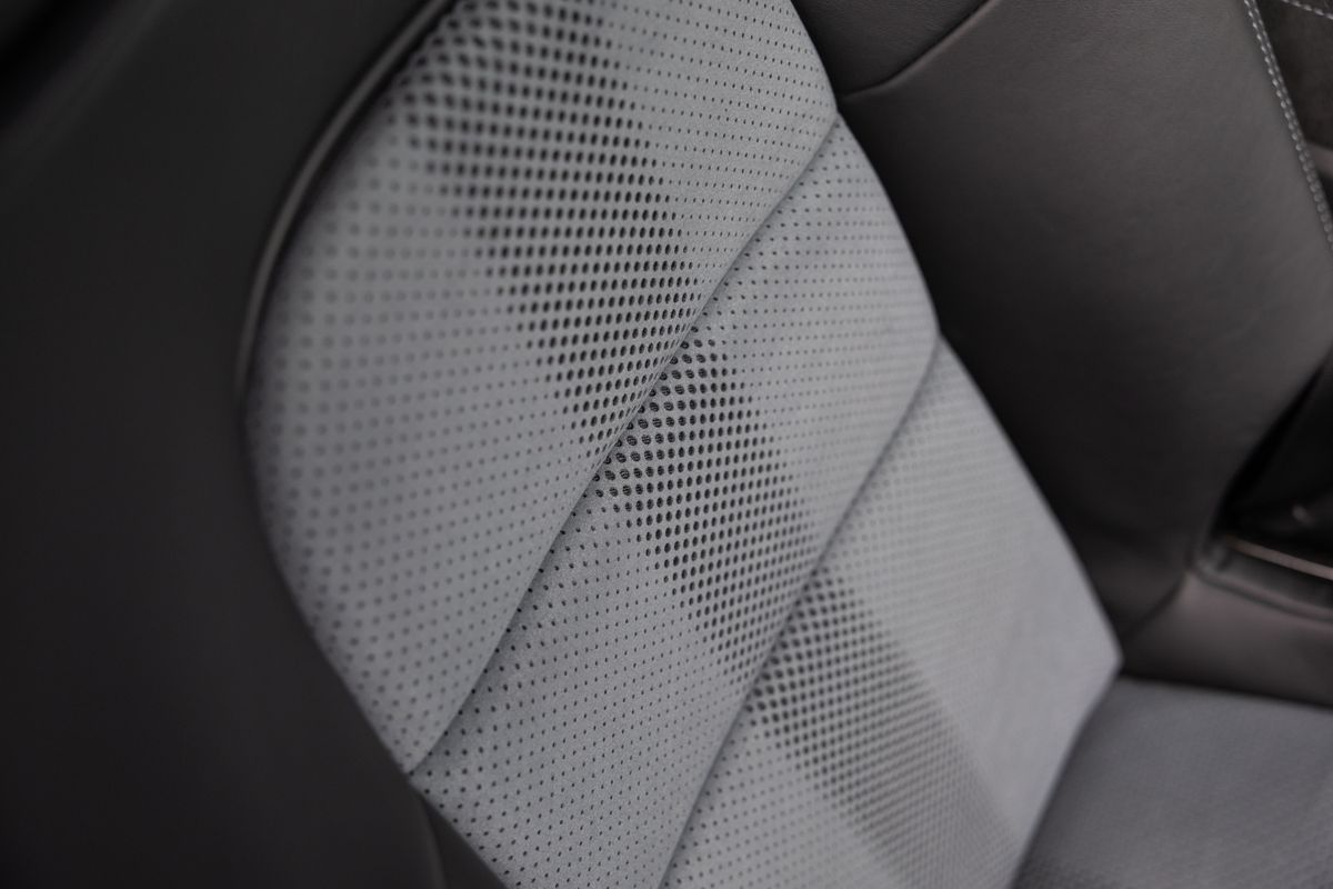 2023 Porsche 718 Cayman GT4 RS Weissach