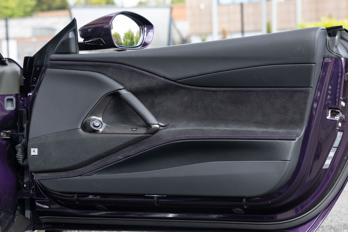 2021 Ferrari 812 GTS