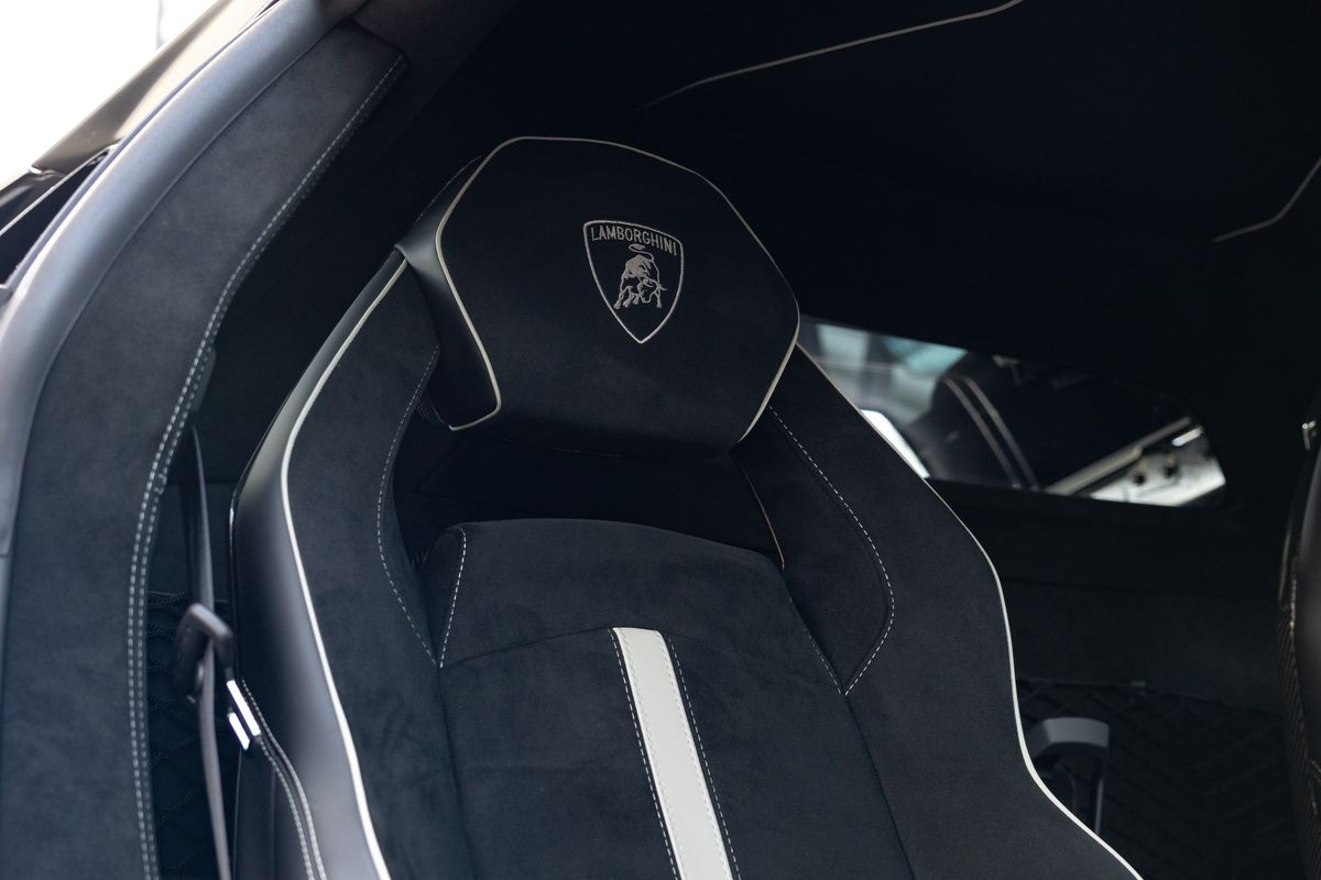 2019 Lamborghini Aventador SVJ