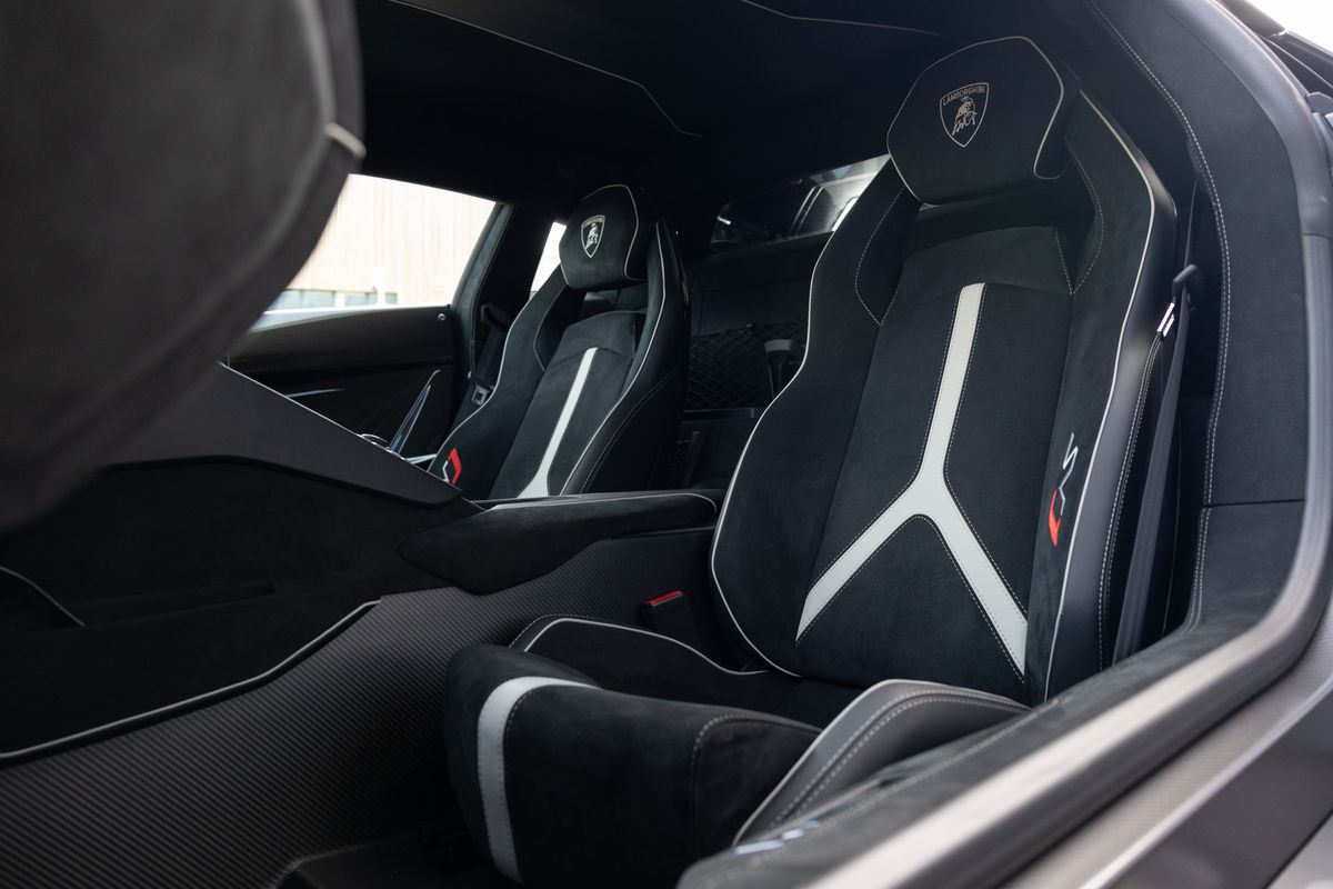 2019 Lamborghini Aventador SVJ