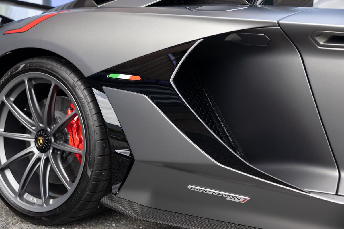 2019 Lamborghini Aventador SVJ