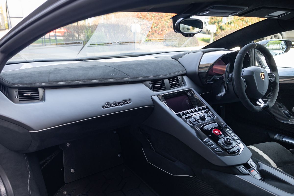 2019 Lamborghini Aventador SVJ