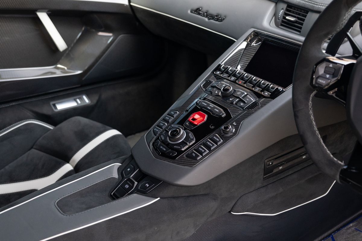 2019 Lamborghini Aventador SVJ