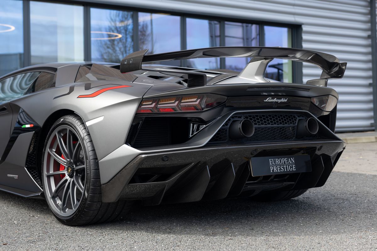 2019 Lamborghini Aventador SVJ