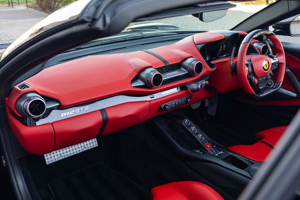 2022 Ferrari 812 GTS