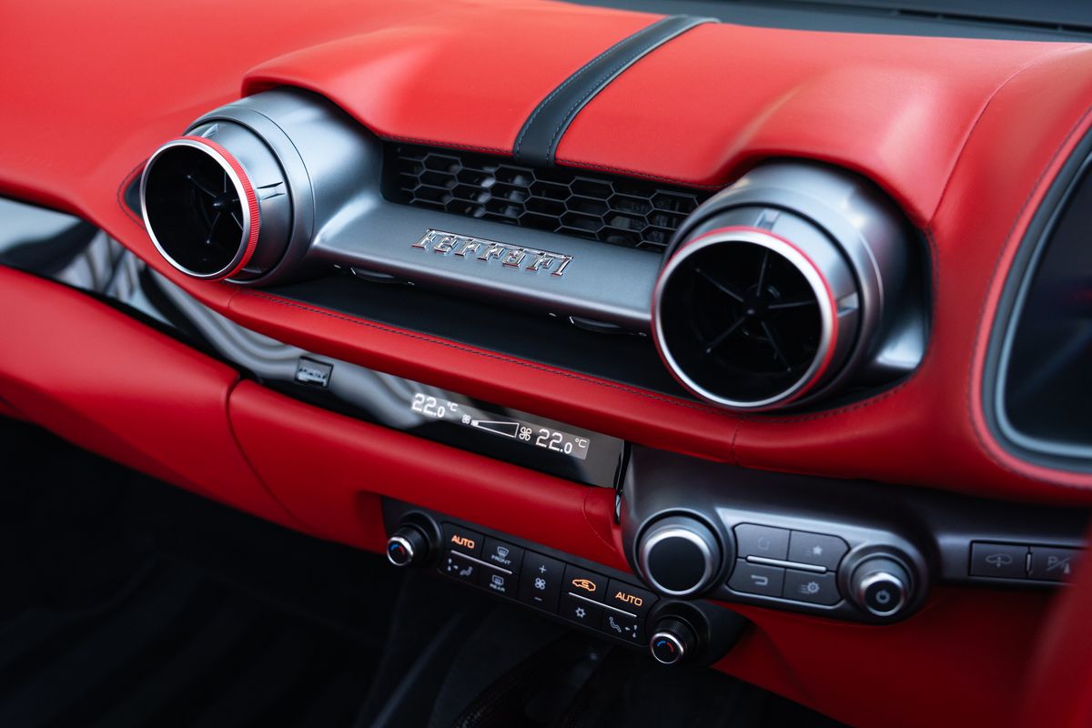 2022 Ferrari 812 GTS