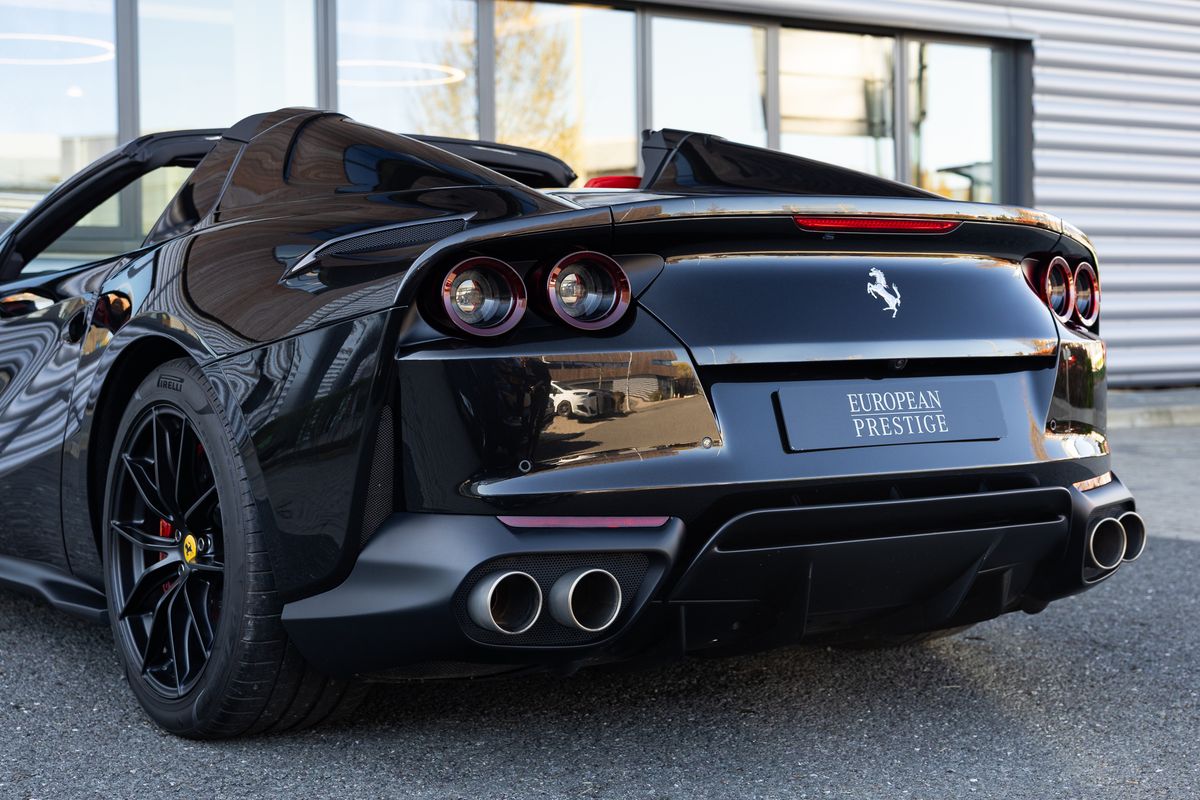2022 Ferrari 812 GTS