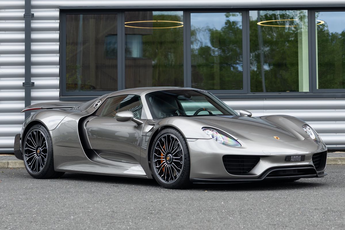 2015 Porsche 918 Spyder