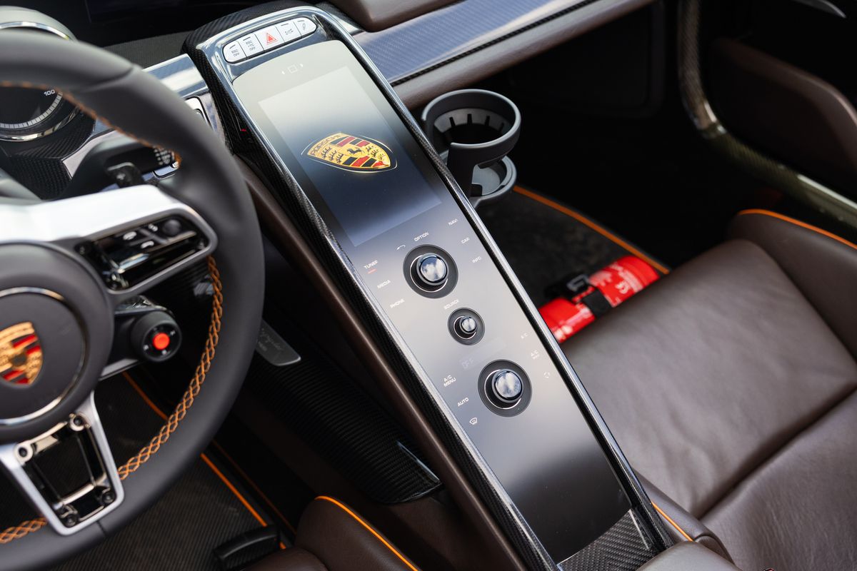 2015 Porsche 918 Spyder