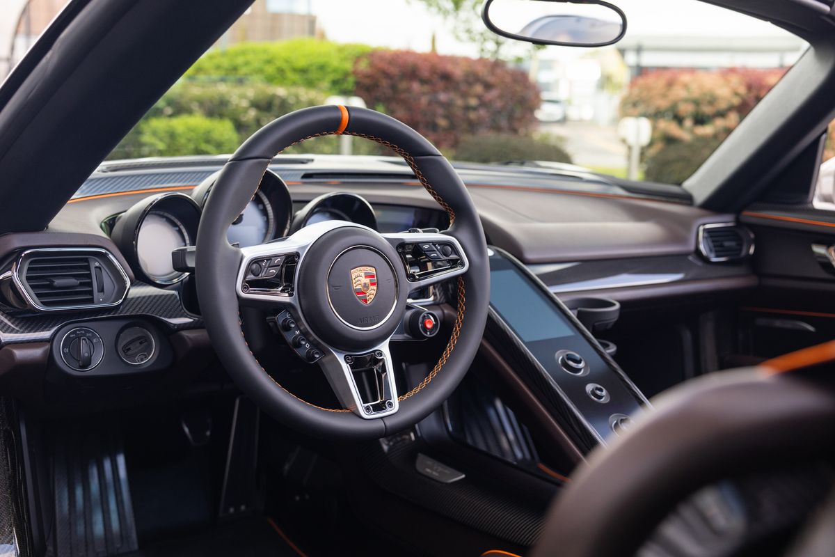 2015 Porsche 918 Spyder