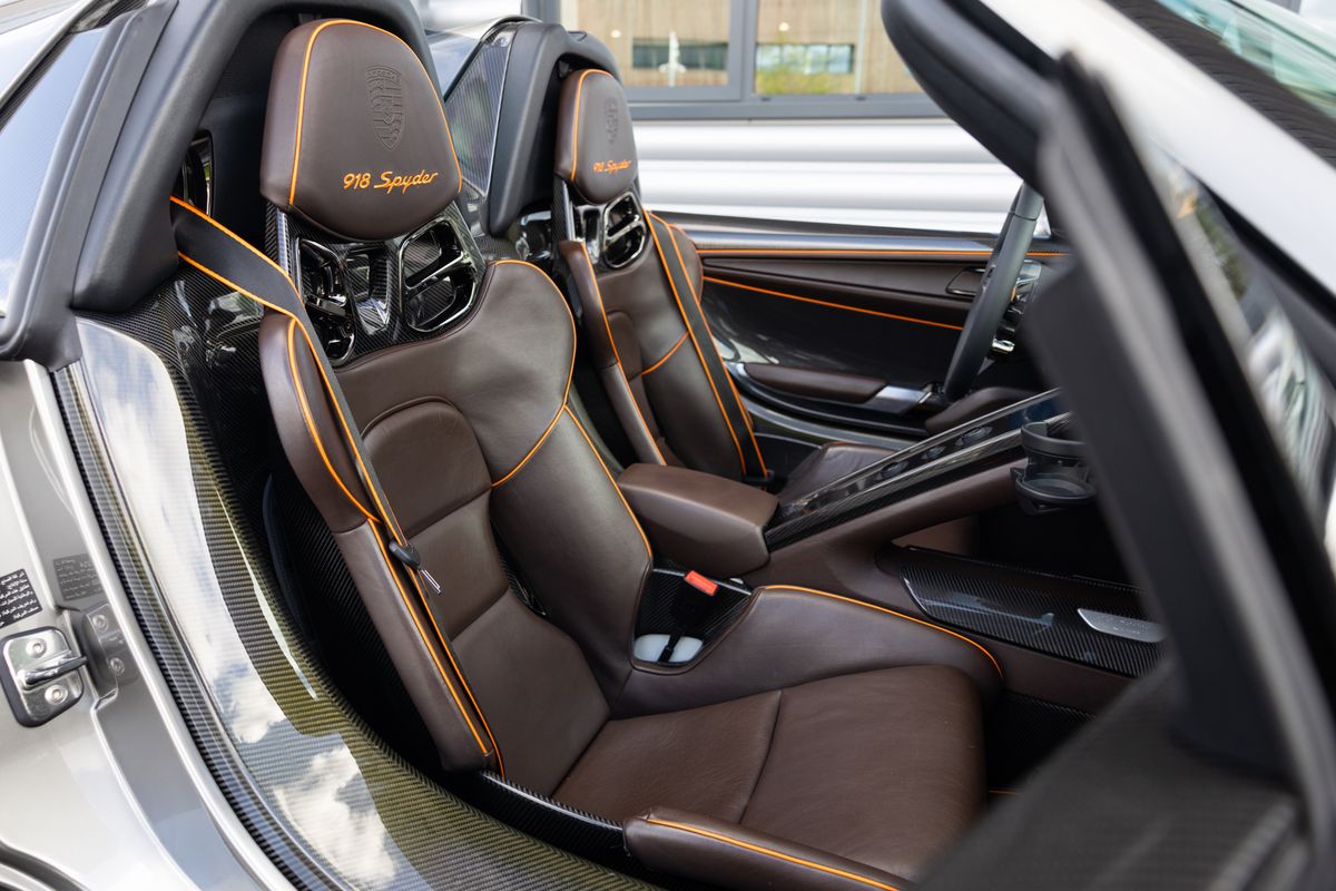 2015 Porsche 918 Spyder