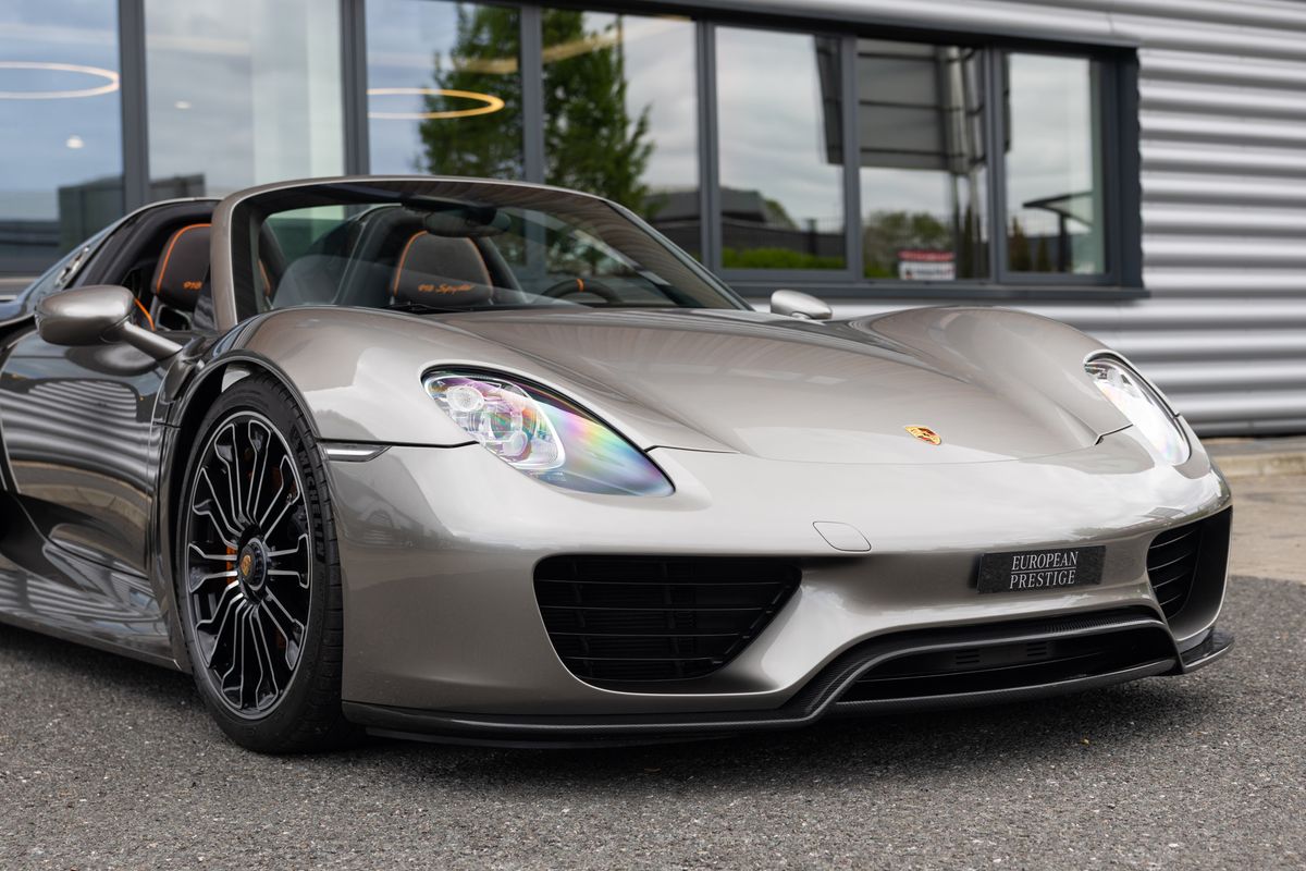 2015 Porsche 918 Spyder