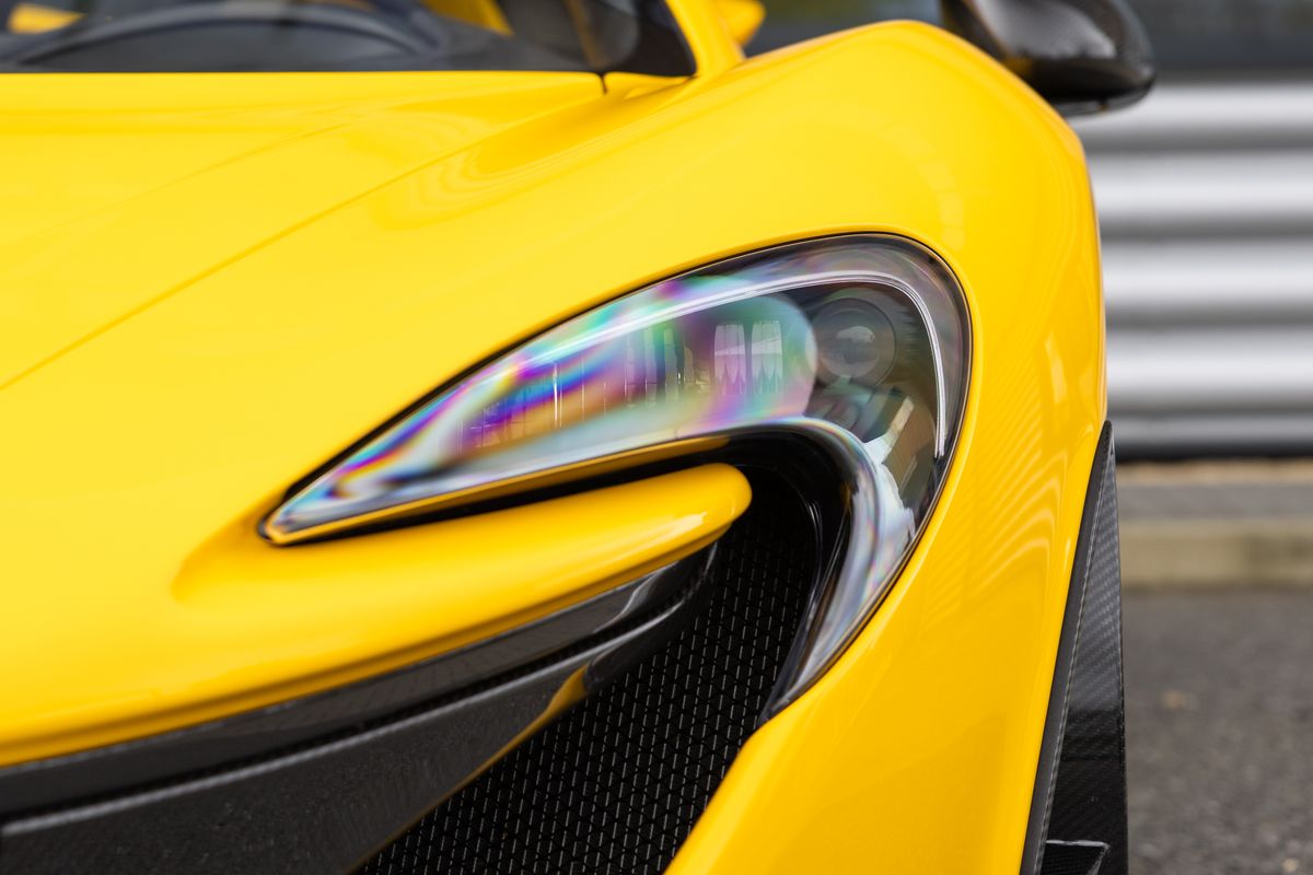 2014 McLaren P1