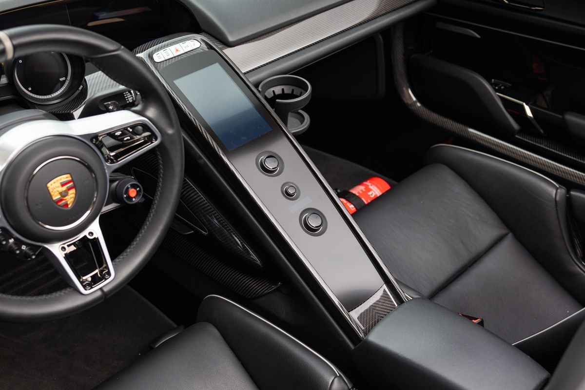 2015 Porsche 918 Spyder