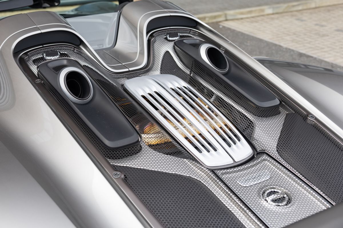 2015 Porsche 918 Spyder