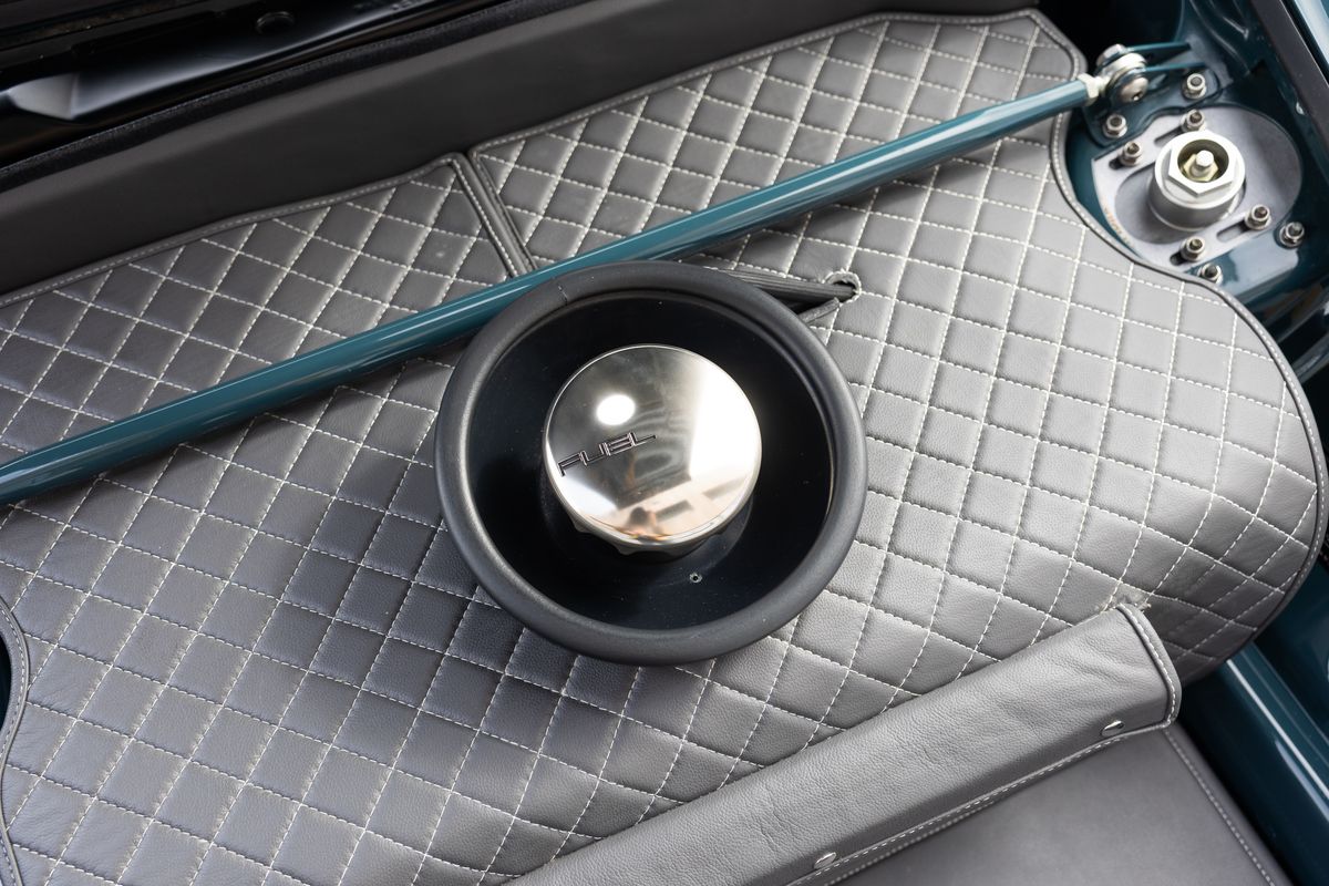 Porsche 911 Reimagined By Singer "Classic Study"