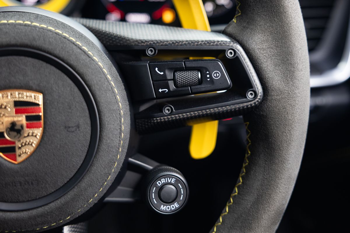 2022 Porsche 911 (992.1) Turbo S