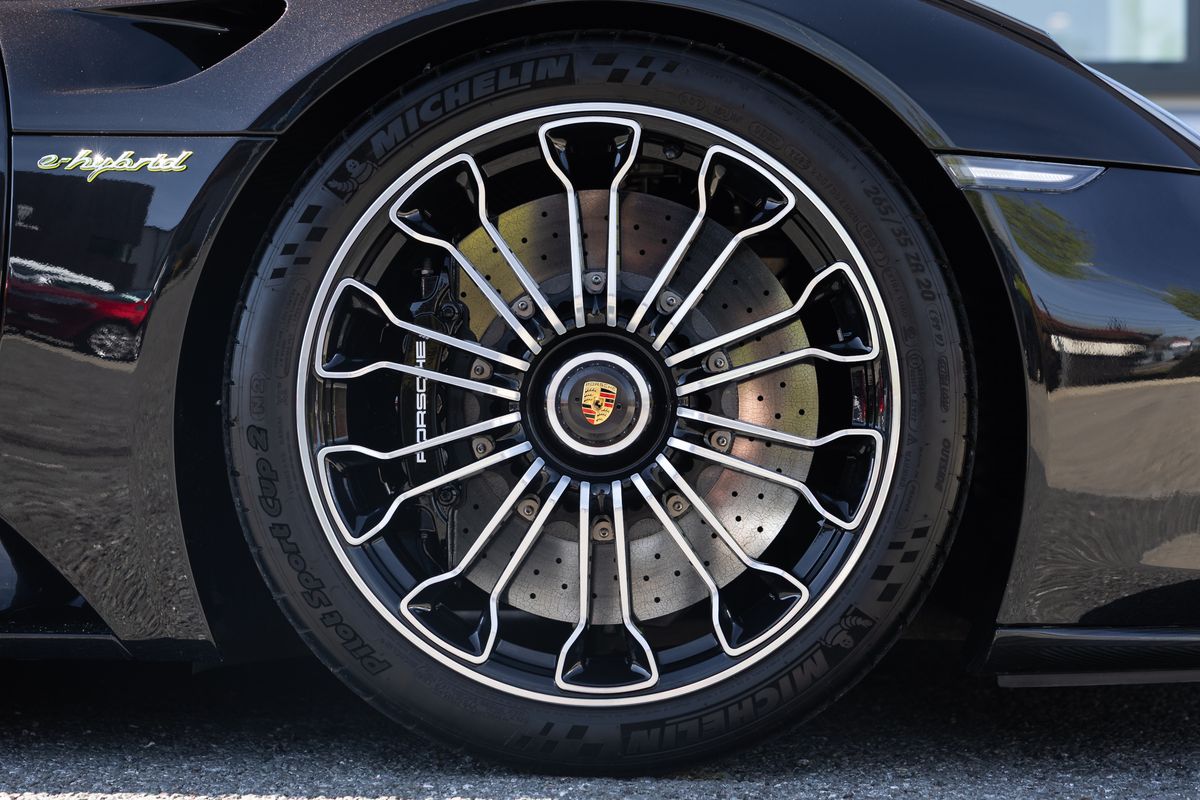2015 Porsche 918 Spyder