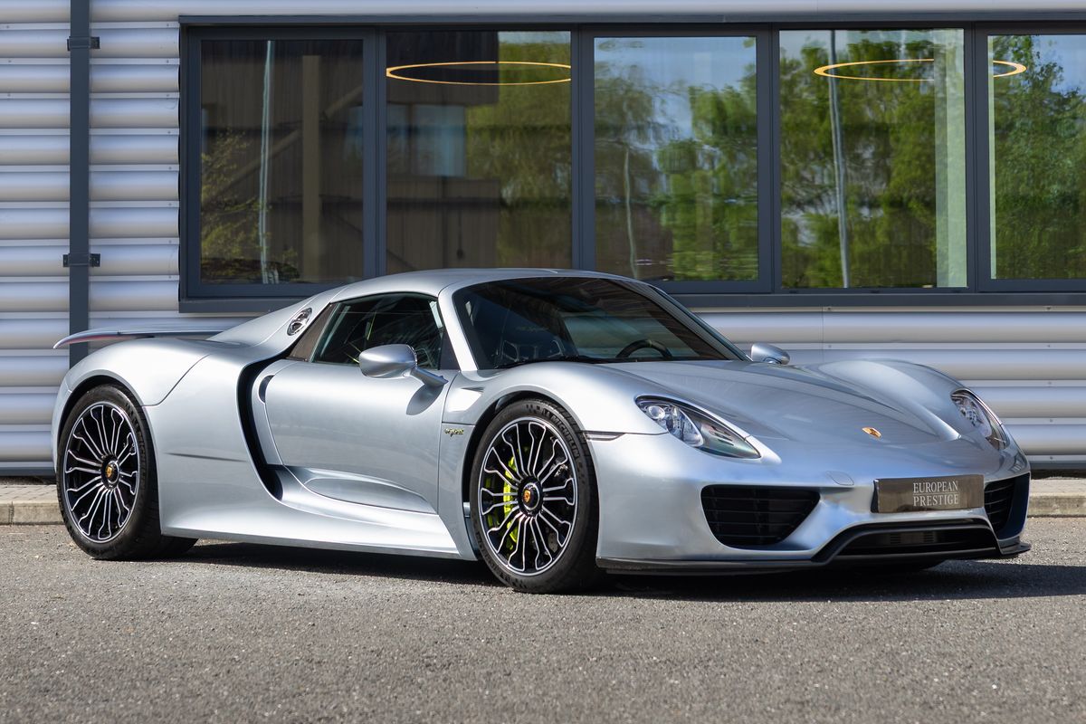 2015 Porsche 918 Spyder