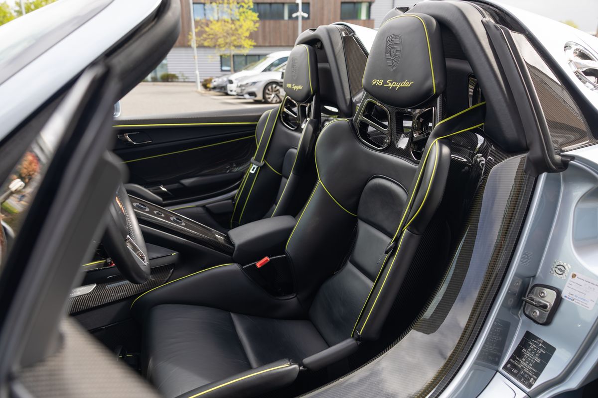 2015 Porsche 918 Spyder