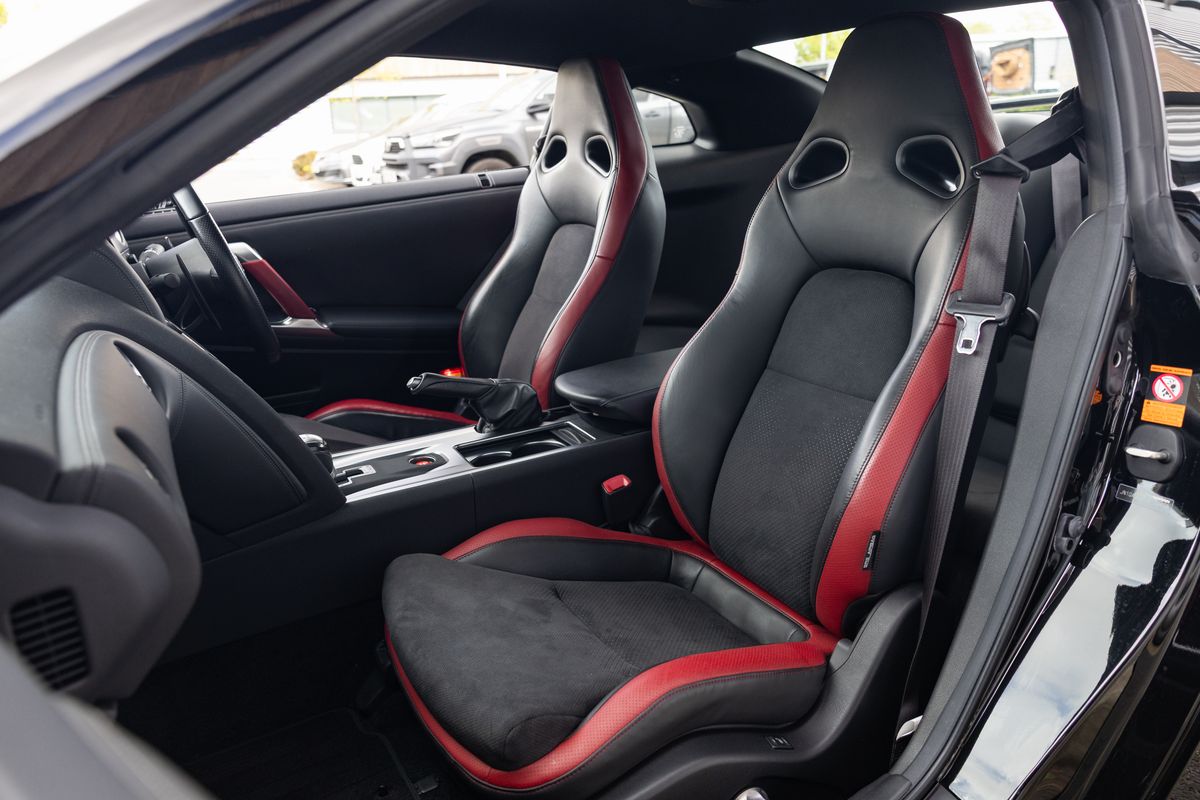2009 Nissan R35 GT-R Black Edition