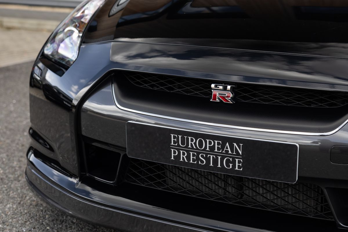2009 Nissan R35 GT-R Black Edition