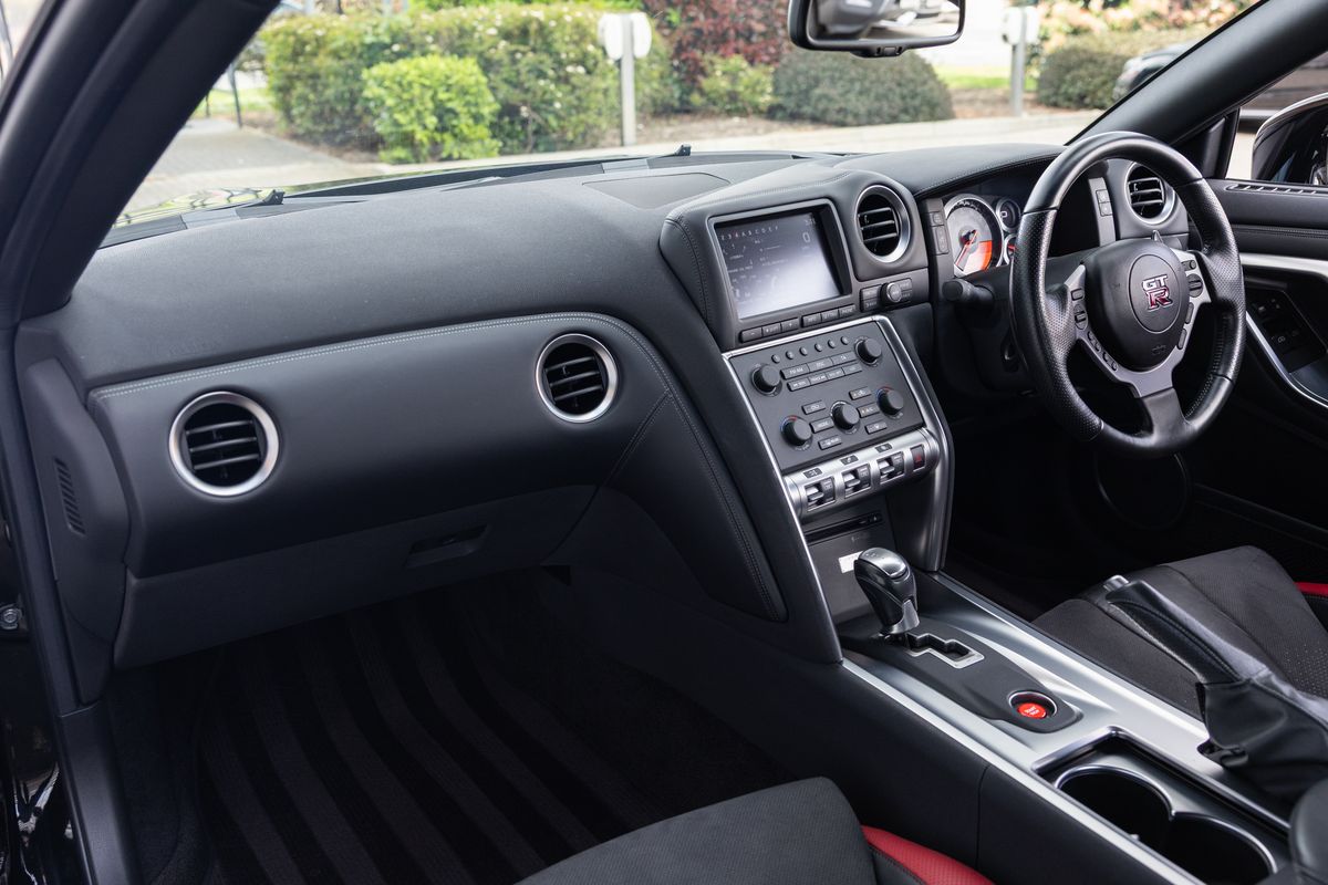 2009 Nissan R35 GT-R Black Edition