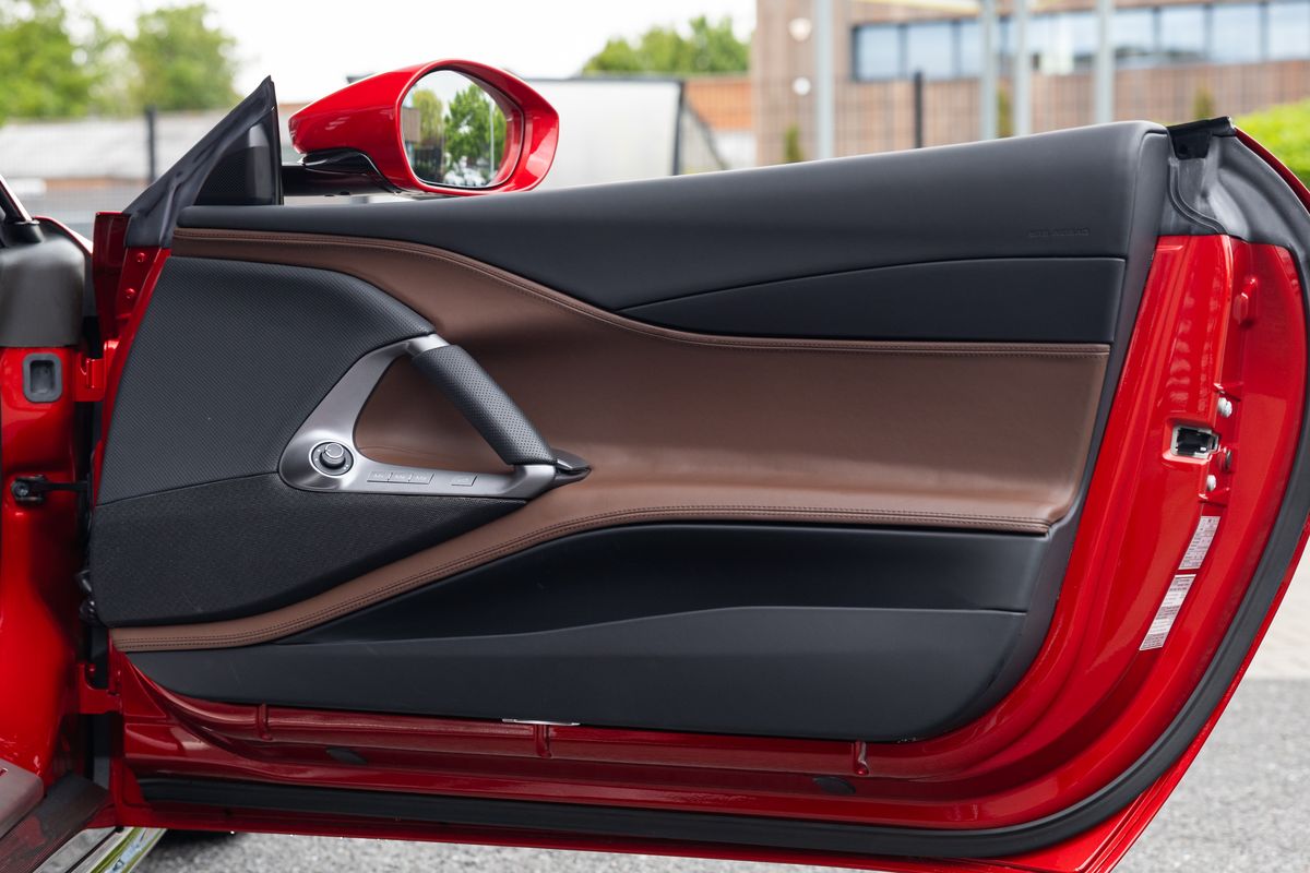 2021 Ferrari 812 GTS