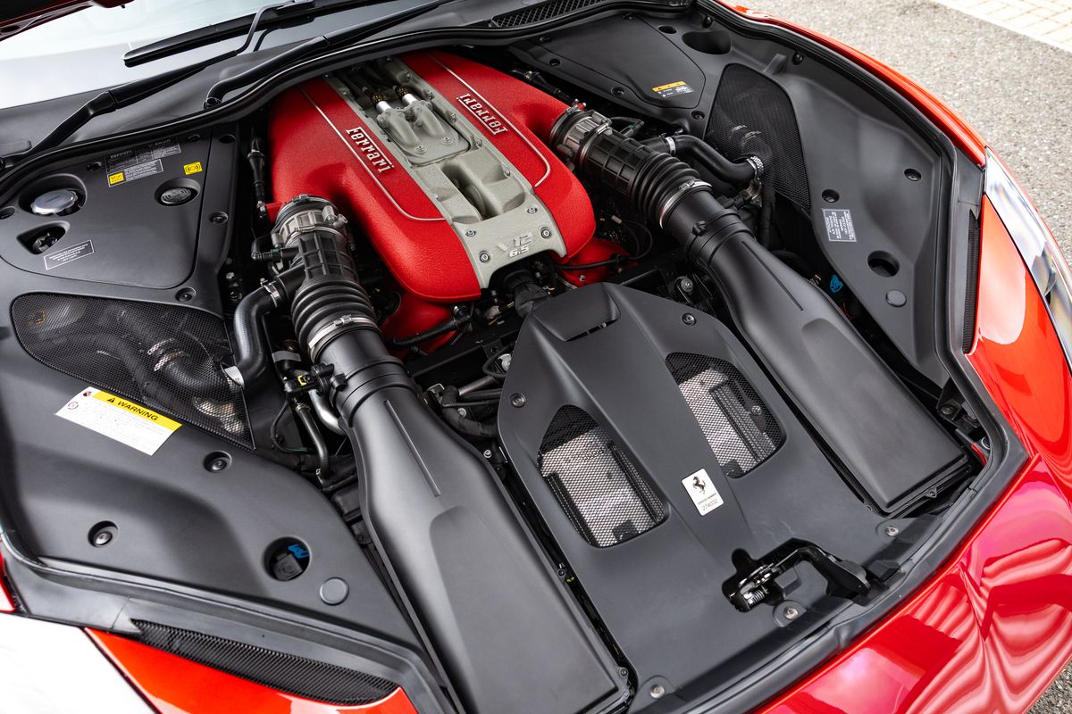 2021 Ferrari 812 GTS