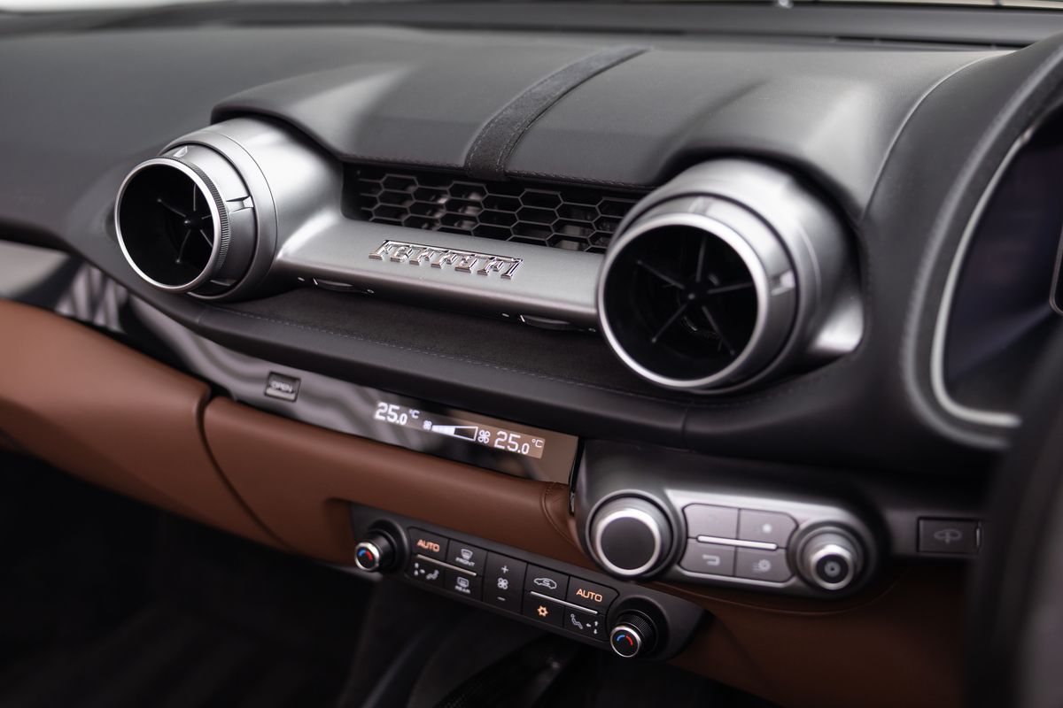 2021 Ferrari 812 GTS