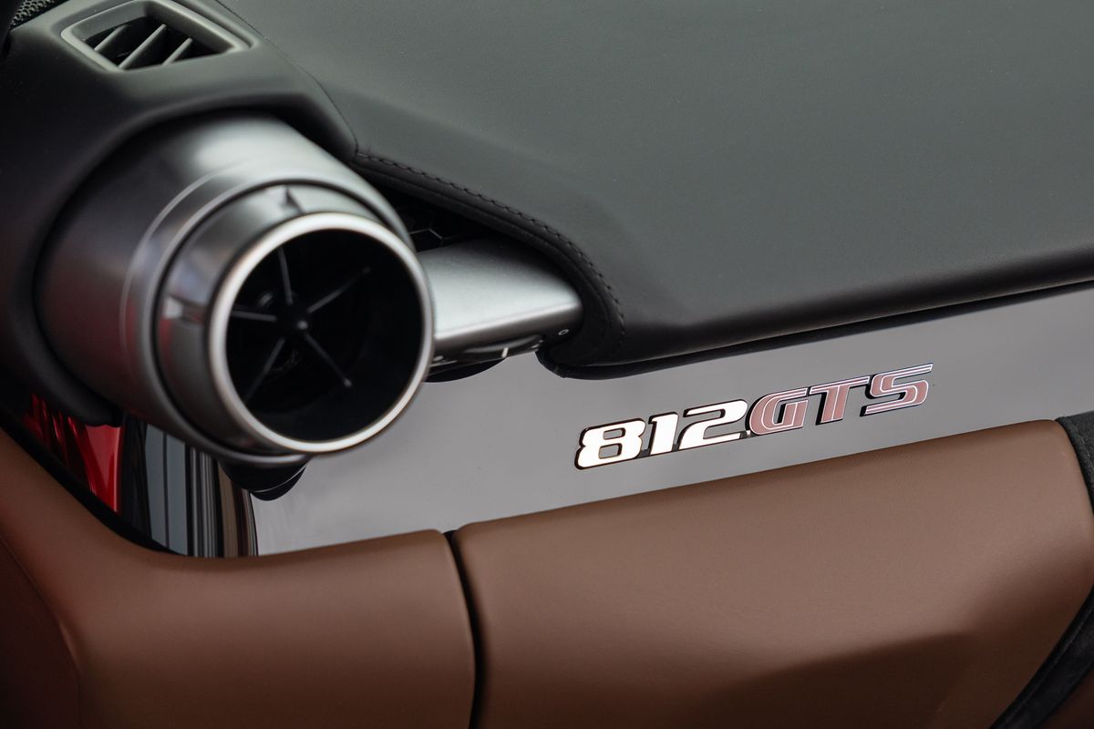 2021 Ferrari 812 GTS