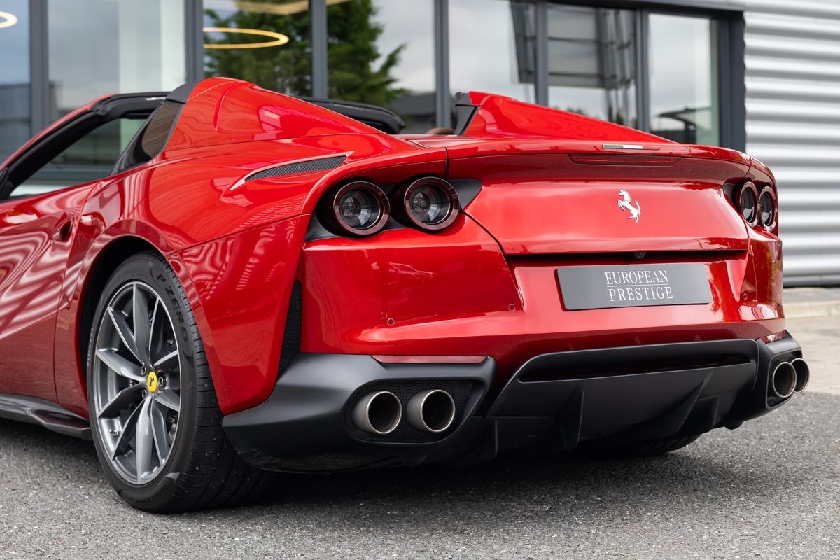 2021 Ferrari 812 GTS