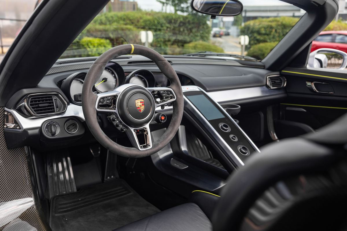 2014 Porsche 918 Spyder