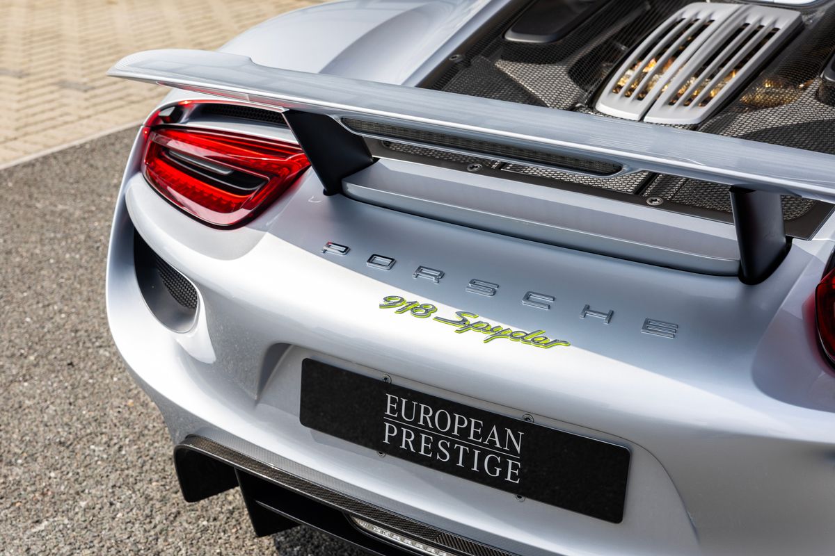 2014 Porsche 918 Spyder