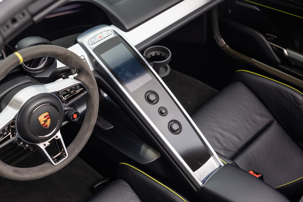 2014 Porsche 918 Spyder