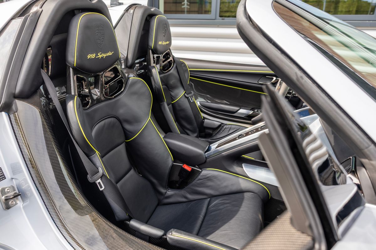 2014 Porsche 918 Spyder
