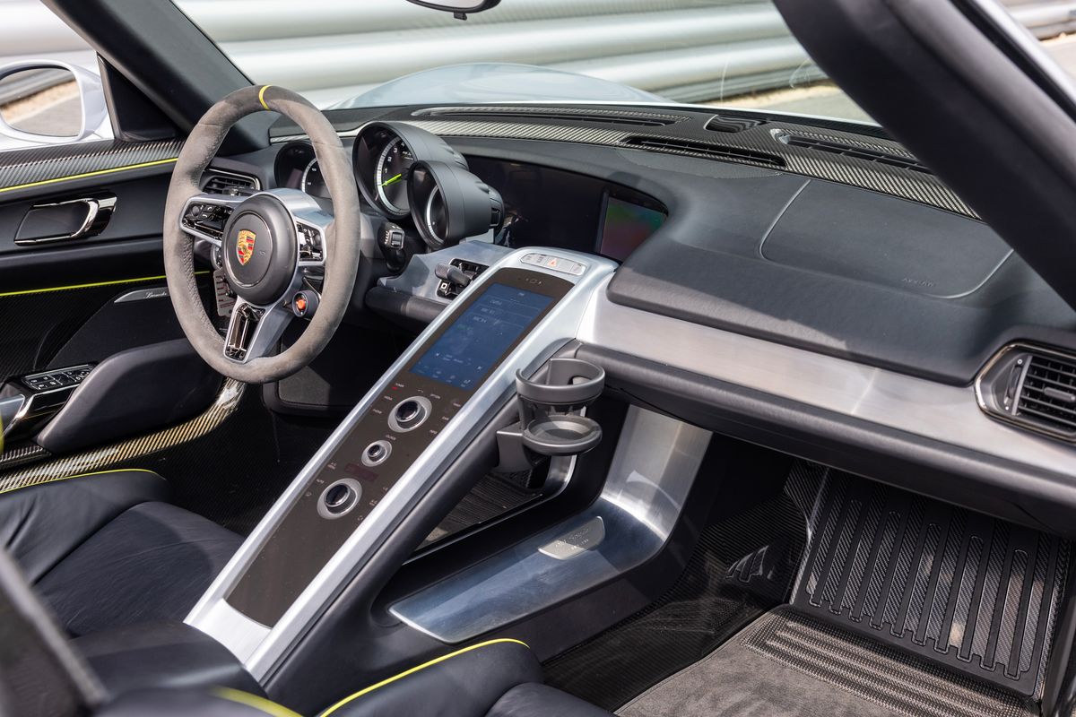 2014 Porsche 918 Spyder