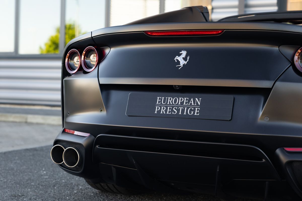 2022 Ferrari 812 GTS